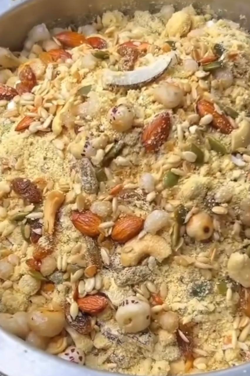 Mom Masala Premium Pinjiri