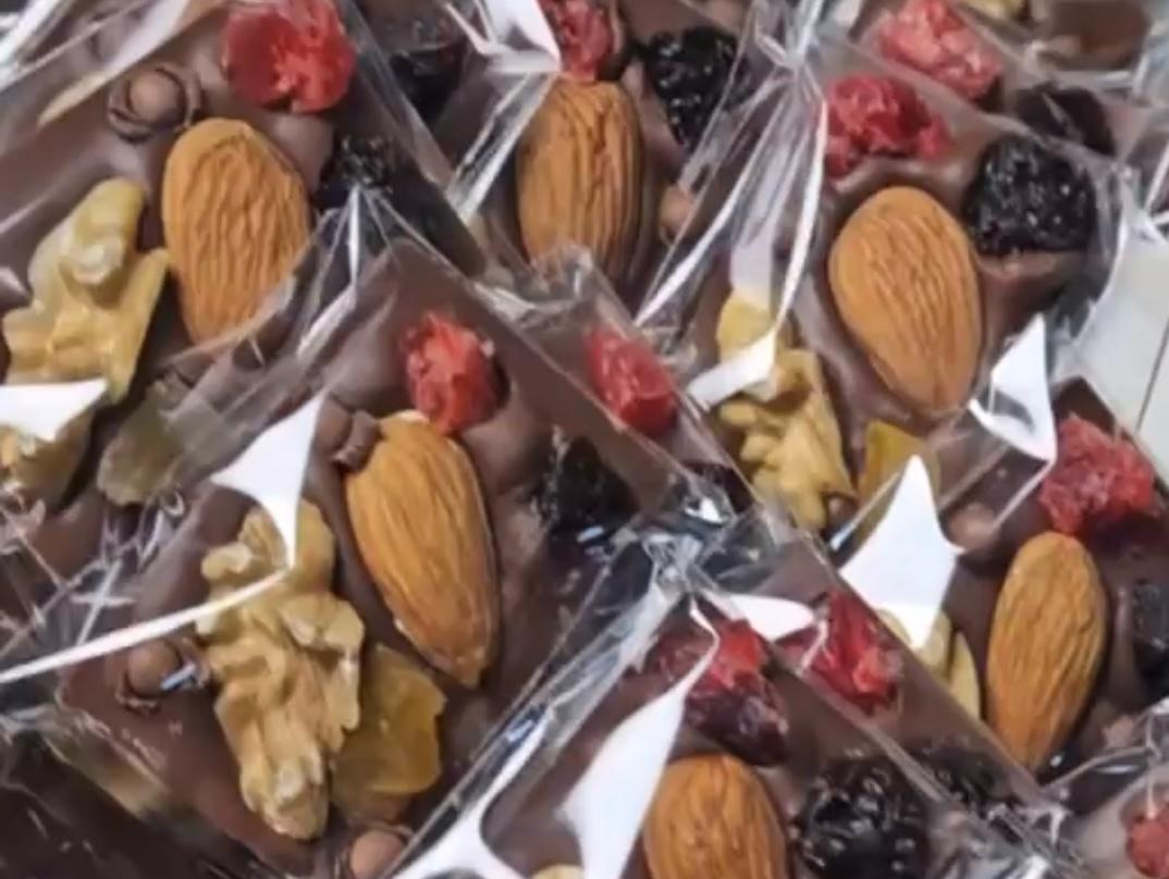 Mom Masala Signature Bites